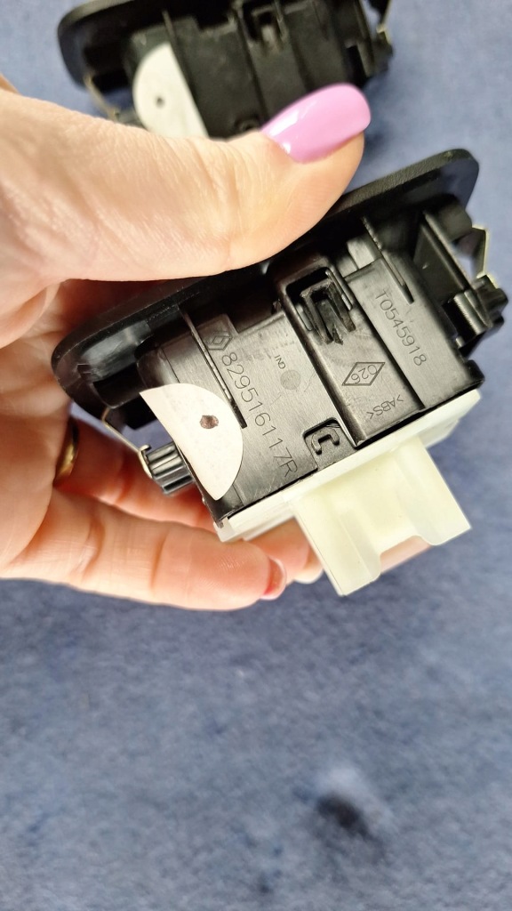 фото №5, Перемикач вікон renault kangoo iv 2481228x, 829516117r