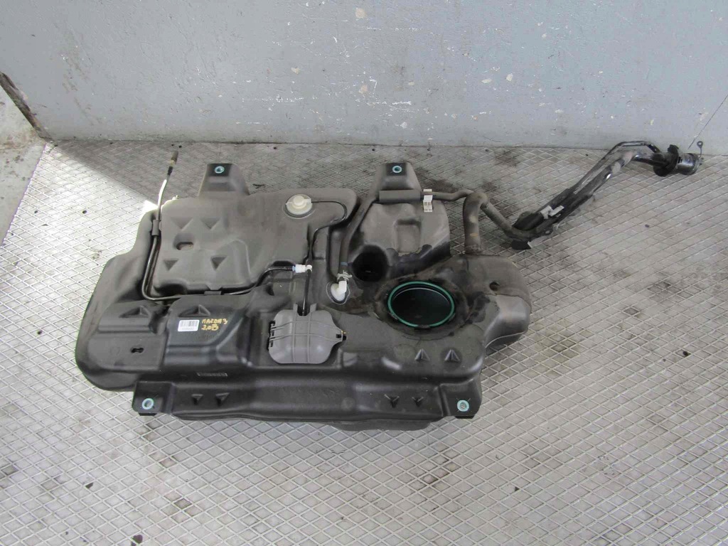 фото №1, Mazda 3 bp 2.0 19r bak бак топлива