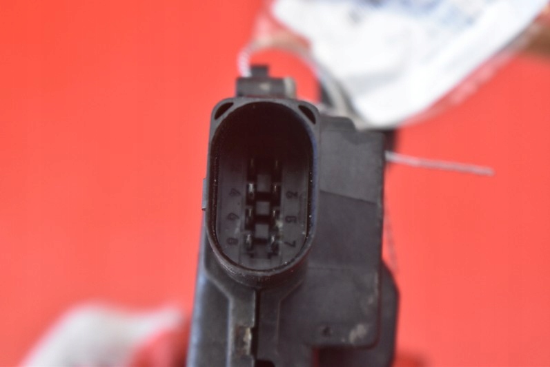 фото №7, Замок дверь правый перед eu seat toledo 2 ii 03r