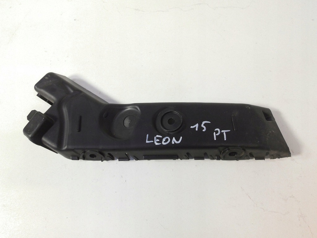 фото №1, Seat leon iii 5f0 2015 напрямна бампера задня правий