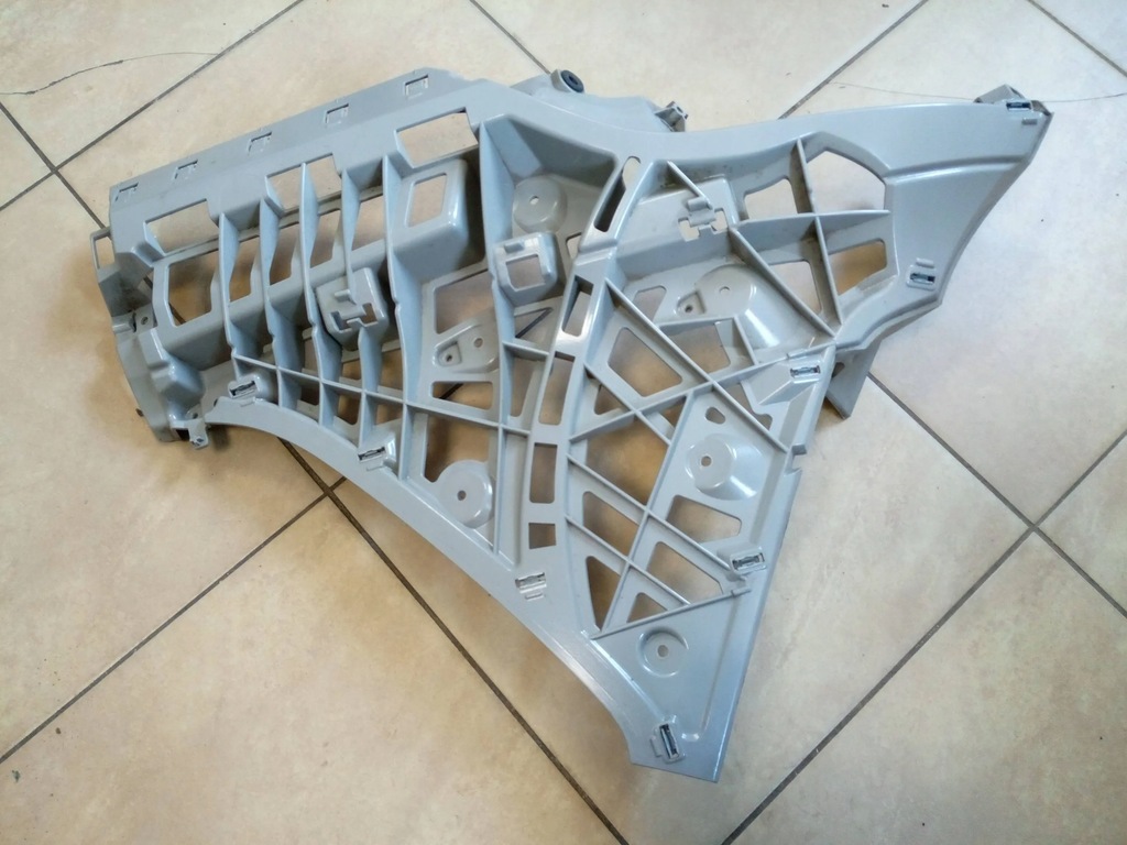 фото №1, Напрямна бампера ford b-max задня oryg.