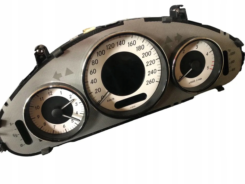 фото №1, Mercedes cls c219 счетчик 2195402247