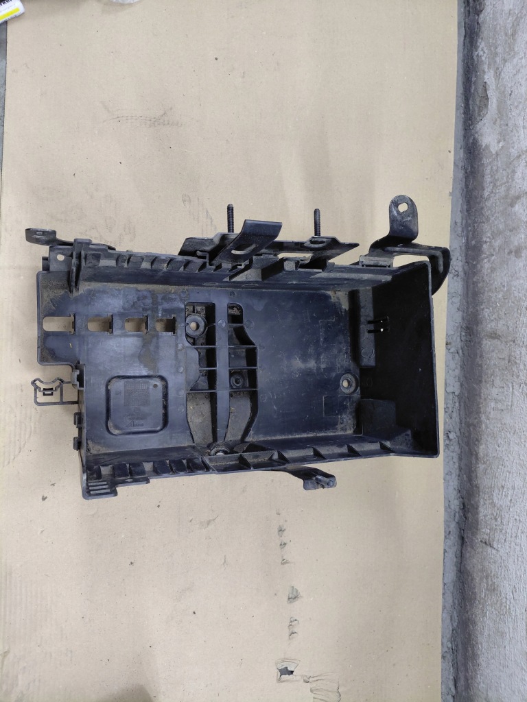 Купити Opel astra j iv кронштейн основа корпус акумулятор 13354420