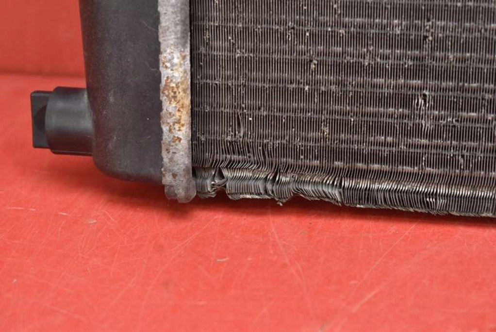 Радиатор воды 214100014r renault megane scenic 3 3 1.6 16v 110 km 09-12 Киев