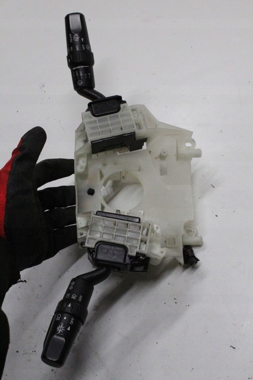 фото №1, Mazda 5 06 2.0 переключатель комбинированный cc53