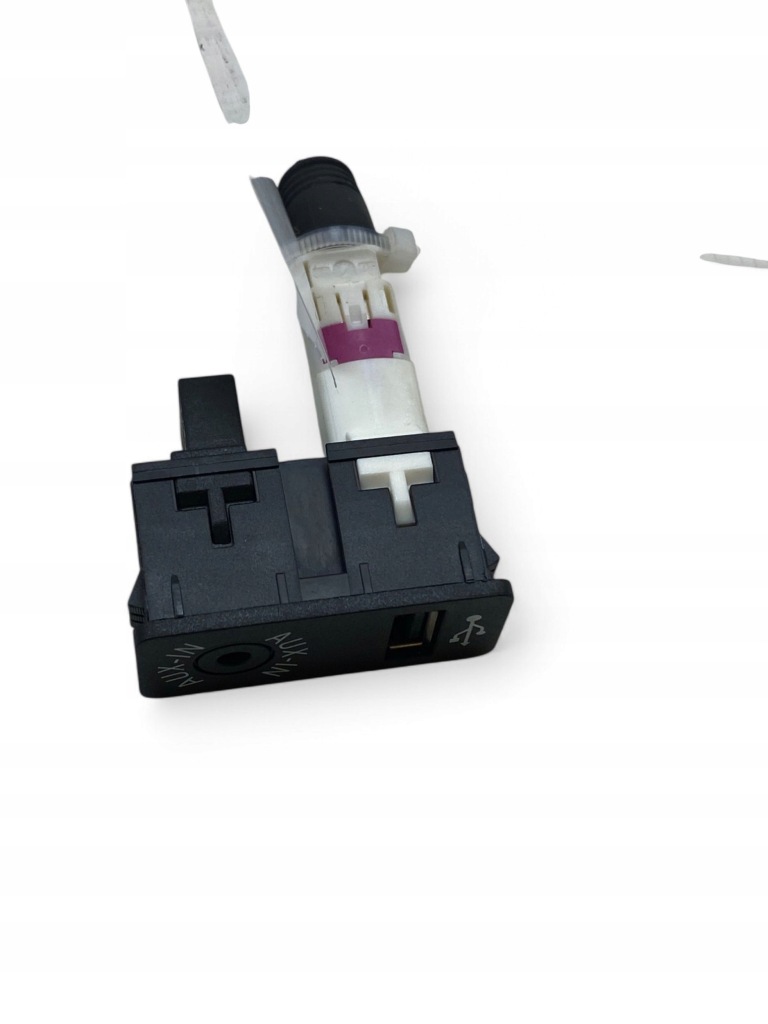 фото №5, Bmw 3 f30 f35 f31 2013 роз'єм / з'єднувач usb 9229246