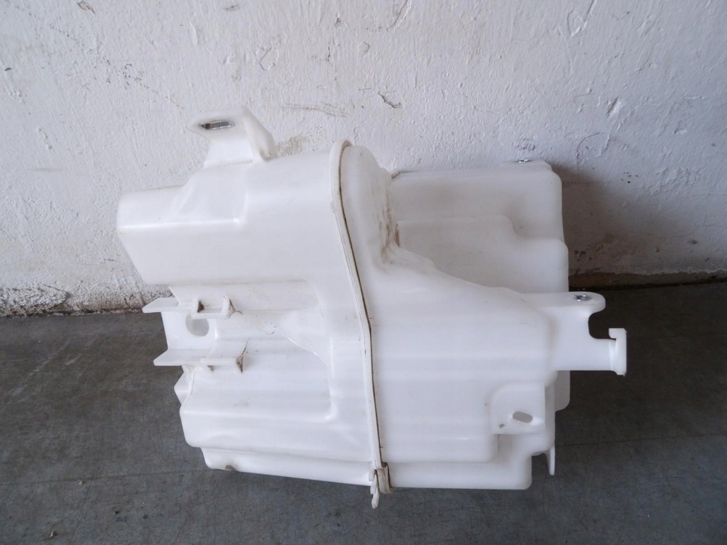 Купить Бак омывателя lexus ux 2018-