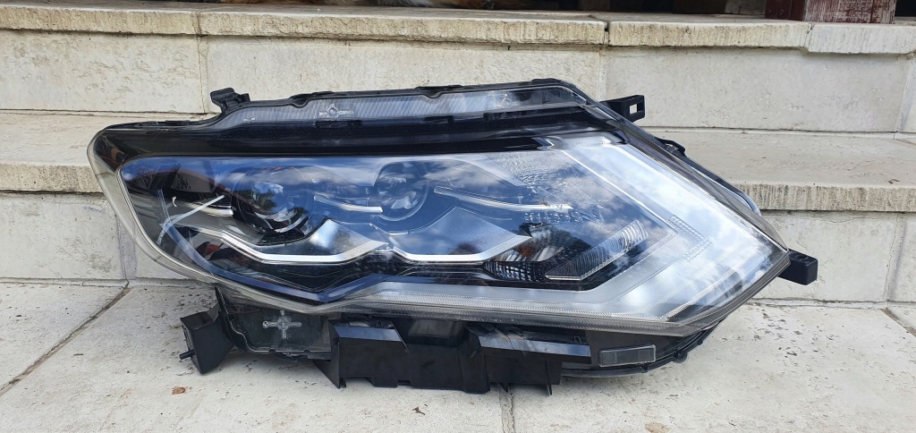 фото №1, Nissan x-trail t32 lift full led фара лампа правая