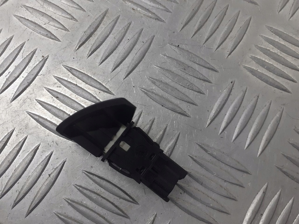 фото №2, Переключатель замка центрального peugeot 307 sw