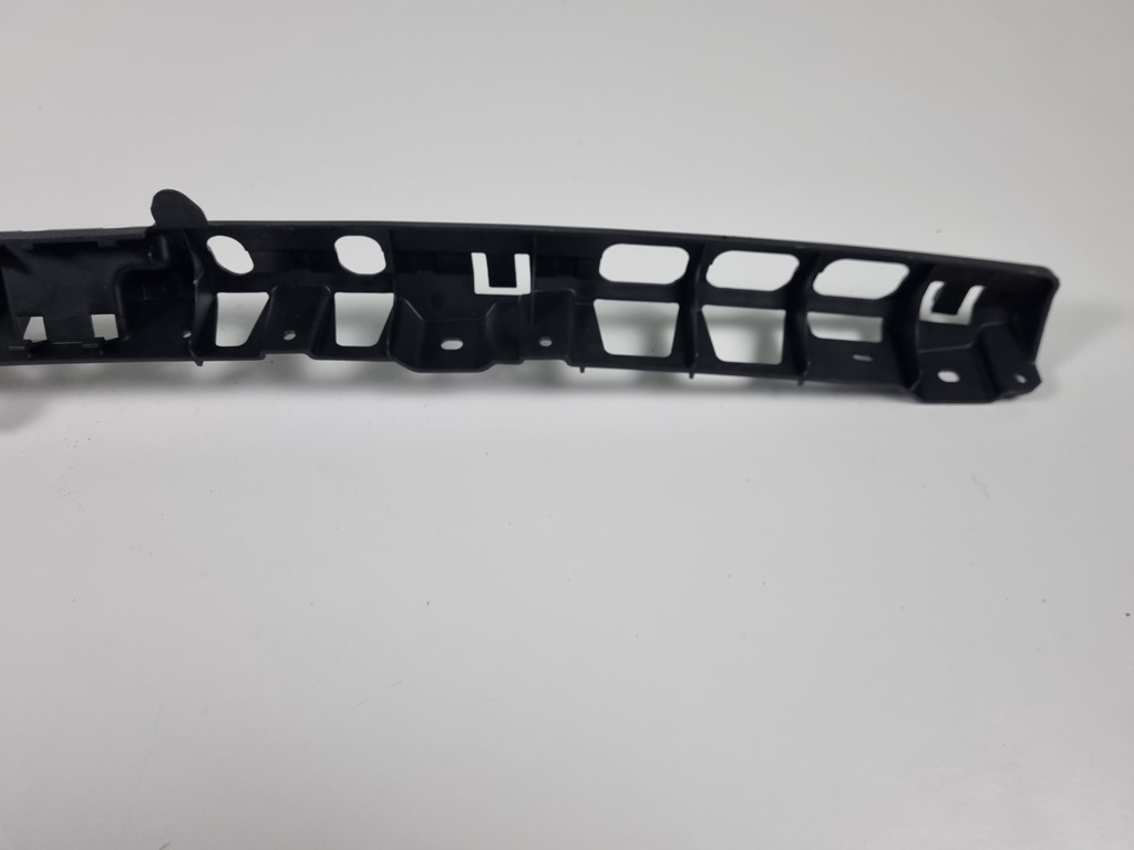 фото №6, Porsche cayenne 7p5 направляющая кронштейн бампера задняя 7p5807863 новый оригинальный номер