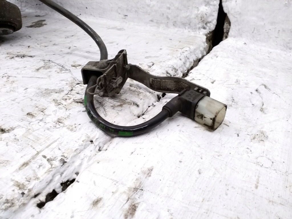 Поворотный кулак задняя правая сторона mercedes-benz a w177 2473570400 Недорого