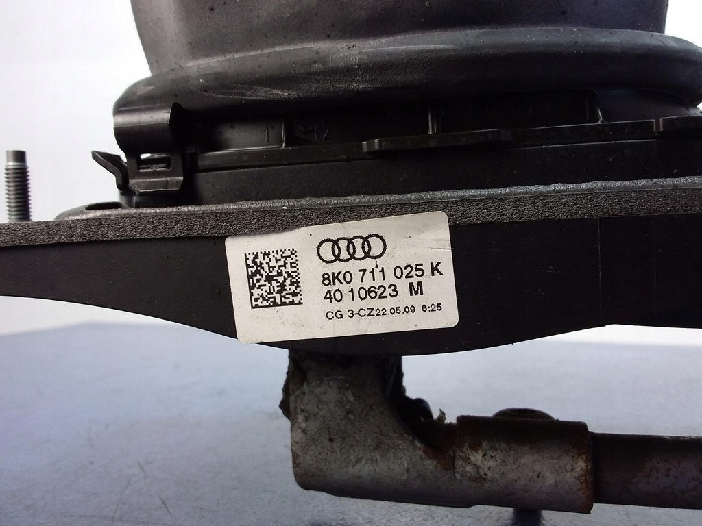 фото №7, Audi a5 8t 2.0 рычаг домкрат передач 8k0711025k