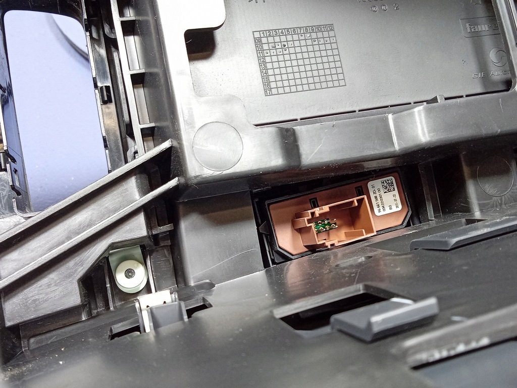 фото №6, Peugeot 508 i туннель средний подлокотник