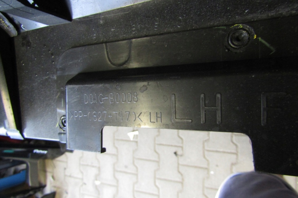 фото №8, Молдинг поріг ліва mazda 2 sport 07-14 -5d