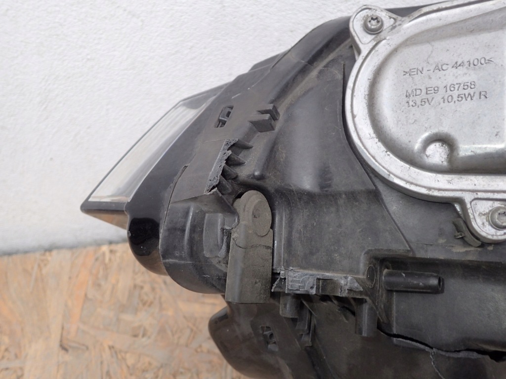 фото №5, Лампа правая full led vw golf sportsvan lift 2017-