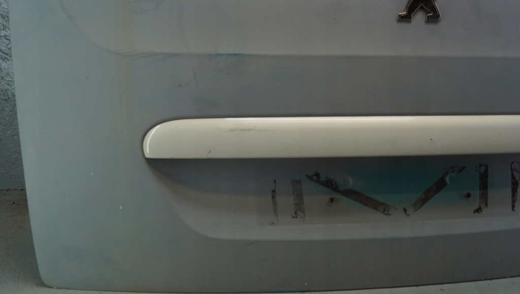 фото №9, Крышка багажника багажника задняя peugeot partner iii