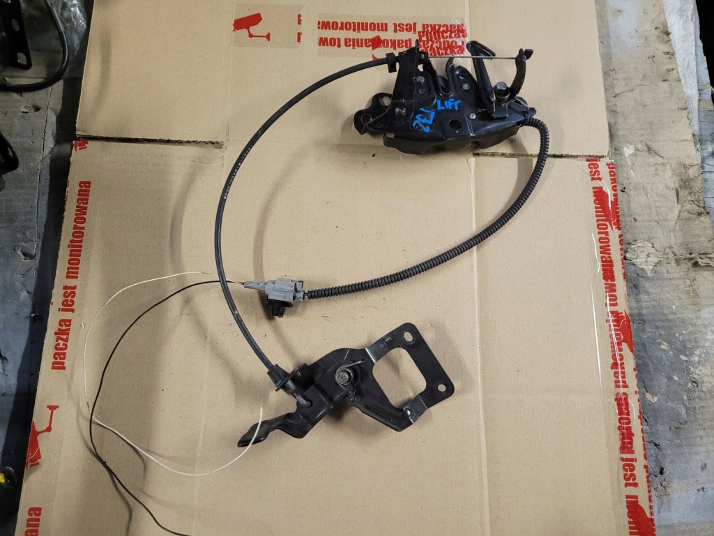 фото №1, Nissan x-trail t32 lift 17- замок капот