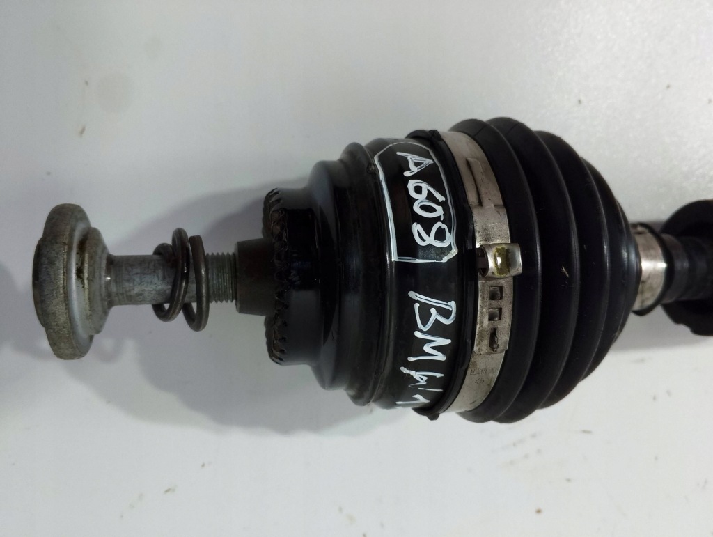 фото №1, Bmw 1 f40 f44 f45 f46 шарнир передний a608