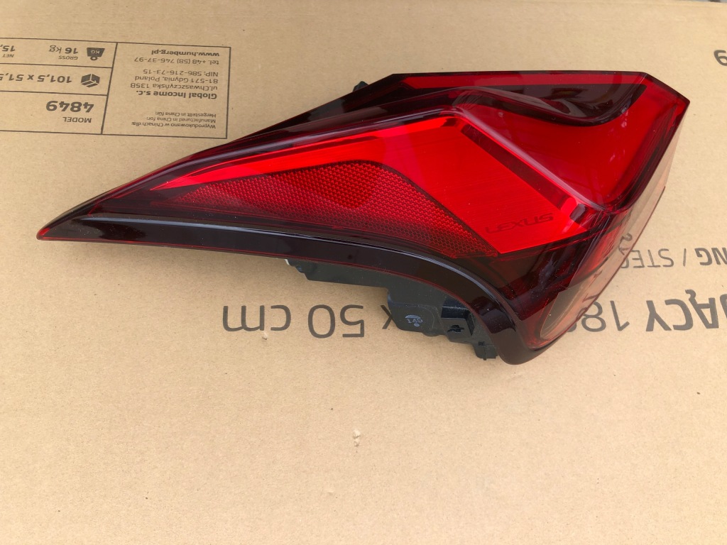 Купити Lexus ux 18- лампа задня ліва led europa