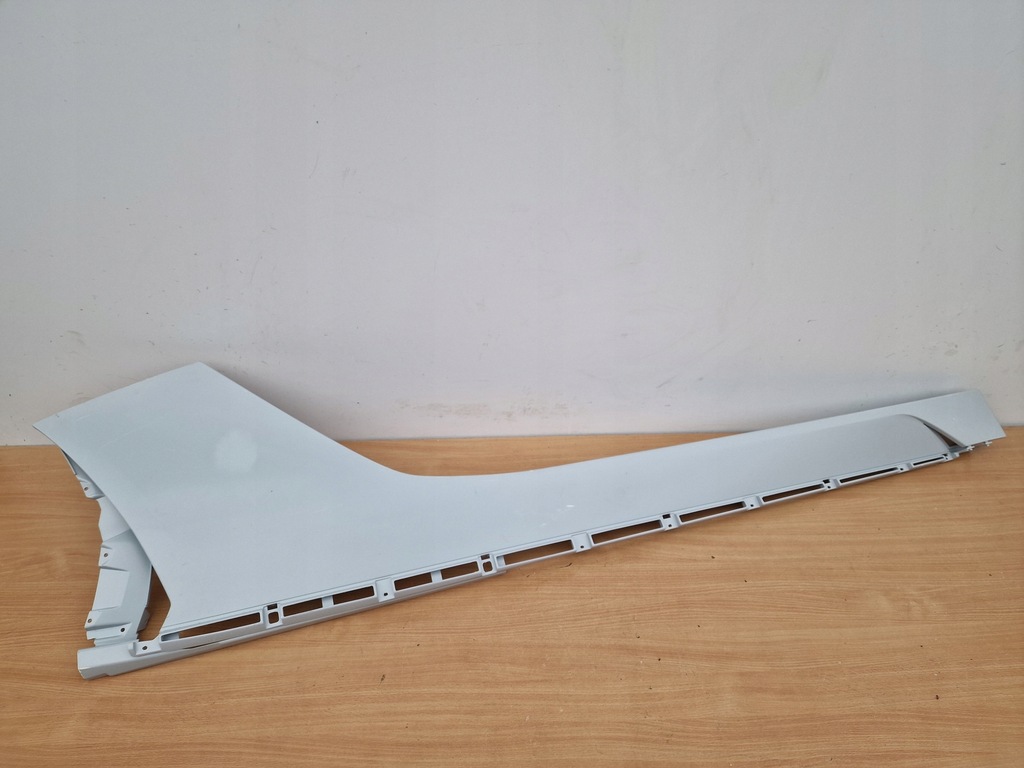 фото №1, Lamborghini aventador s молдинг порог правая порог