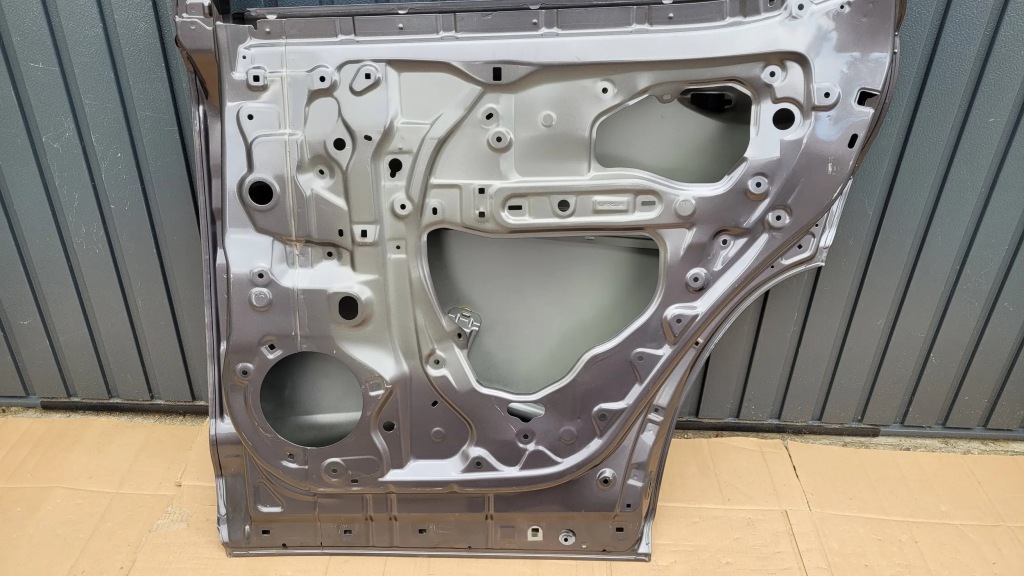 Lexus rx iv 4 15- дверь задняя задняя правое  fv Киев