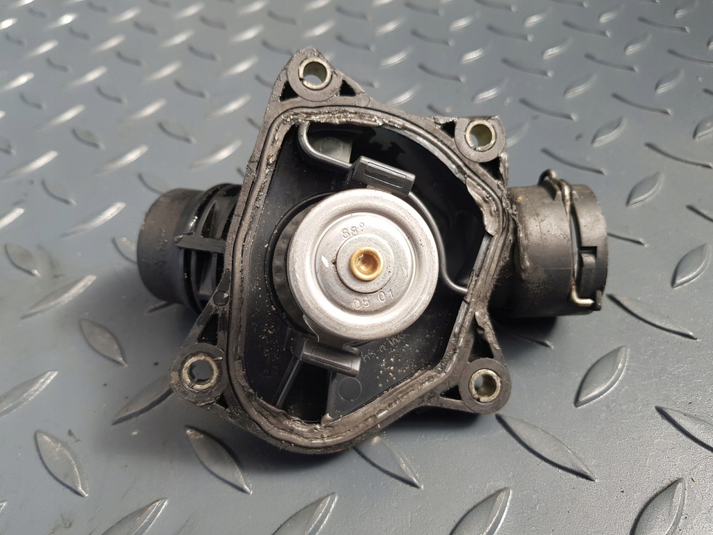 фото №8, Корпус термостат kpl 7 785 053 bmw e46 320d 150km m47n