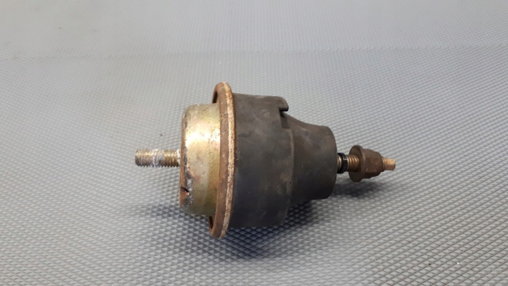 фото №1, Подушка кронштейн двигуна peugeot 306