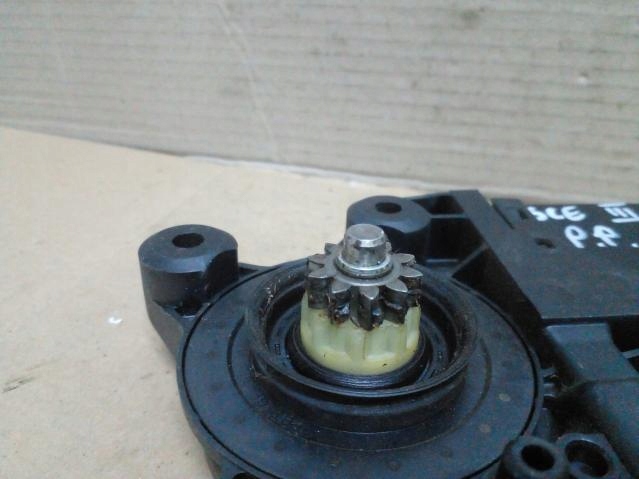 фото №2, Моторчик стекло правый перед renault scenic iii eu