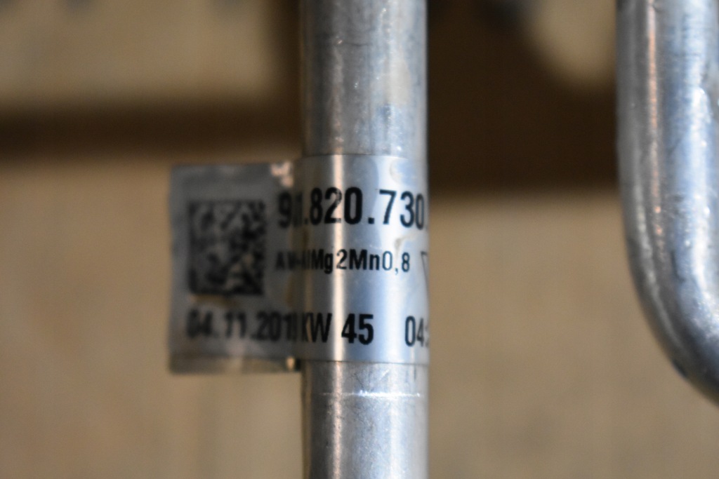 фото №5, Idealny kpl. блок клапанів porsche taycan 1