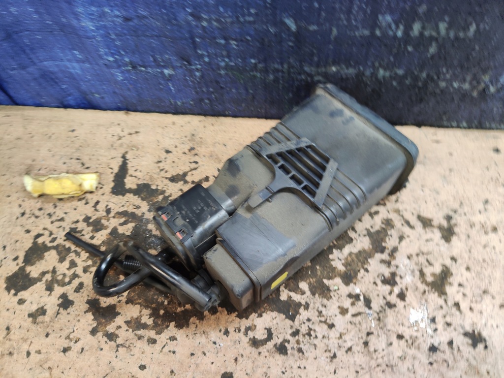 фото №4, Mercedes w251 r klasa 3.5 v6 фильтр угольный