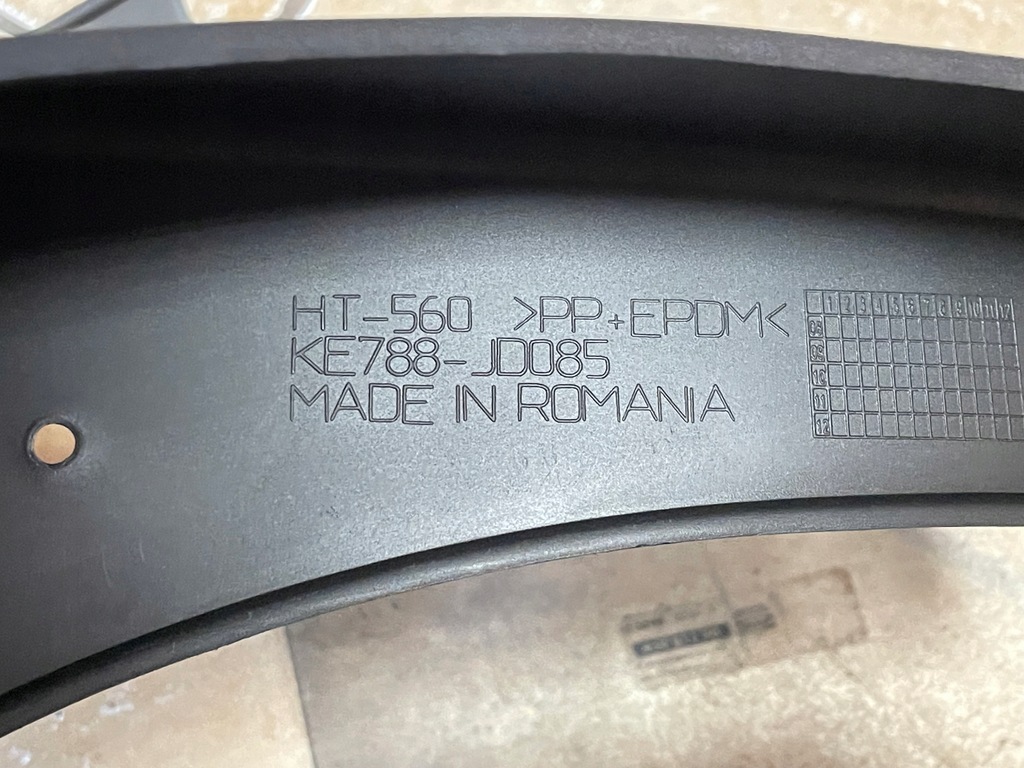 фото №7, Nissan qashqai+ 2 бризковики передні ke788jd085 лівий правий комплект