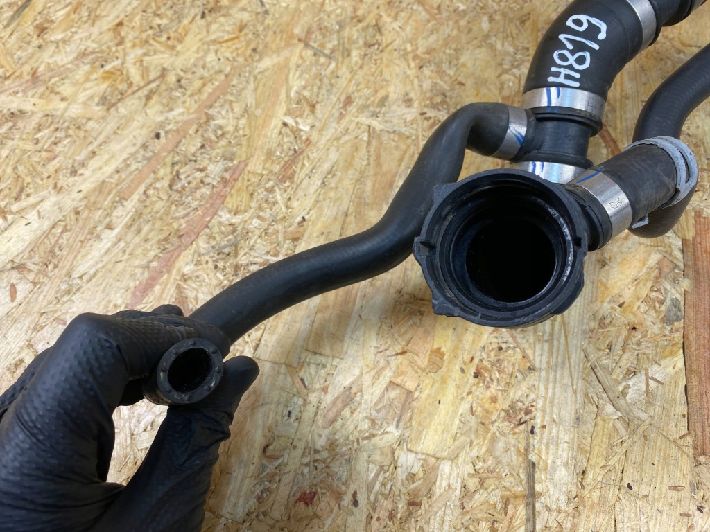 фото №9, Wąż труба шланг wody volvo xc60 ii xc90 ii 31686003