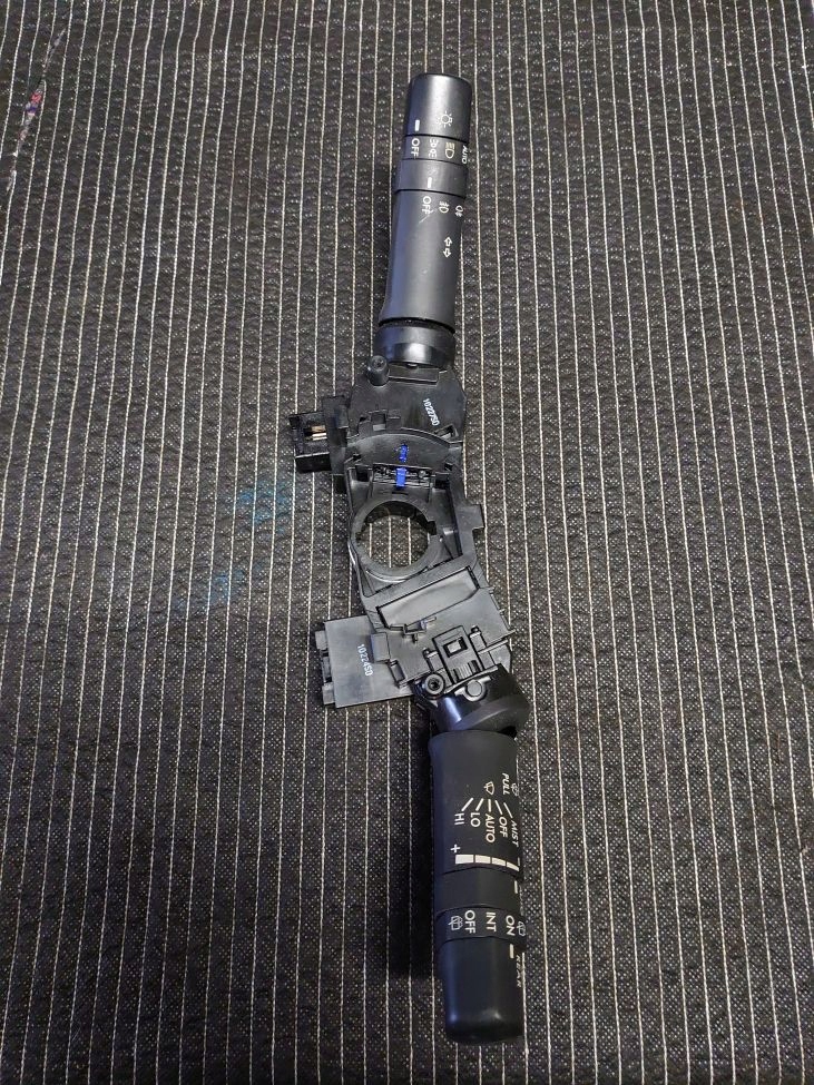 фото №1, Переключатели переключатель комбинированный subaru outback iv legacy v