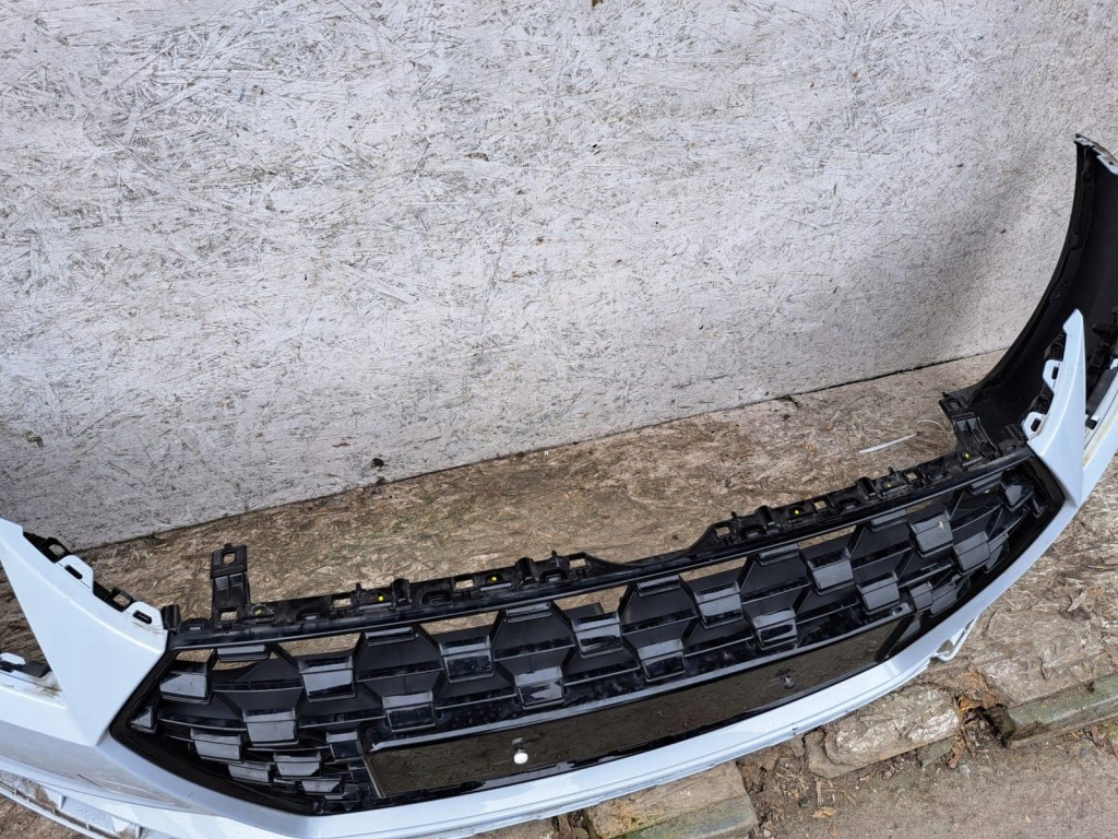 Audi tt 2016-24 rok s-line бампер перед решётка радиатора оригинал Оригинал