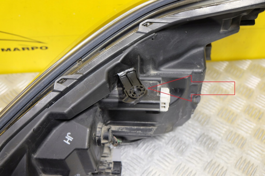 Subaru forester 2018- фара фара full led поворотная правый  америка Цена