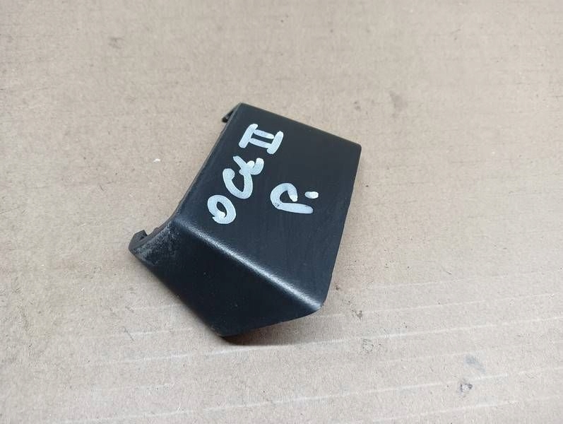 фото №1, Заглушка рейлінг права 1z9860148 skoda octavia ii 2