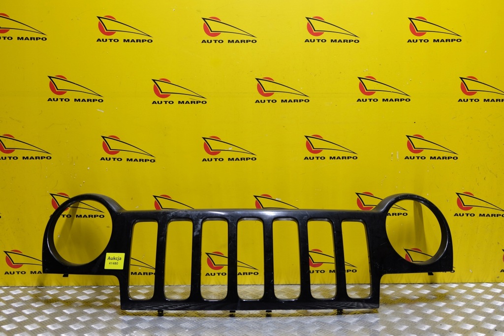 фото №2, Jeep liberty 2002-2004 решётка радиатора решётка радиатора перед usa