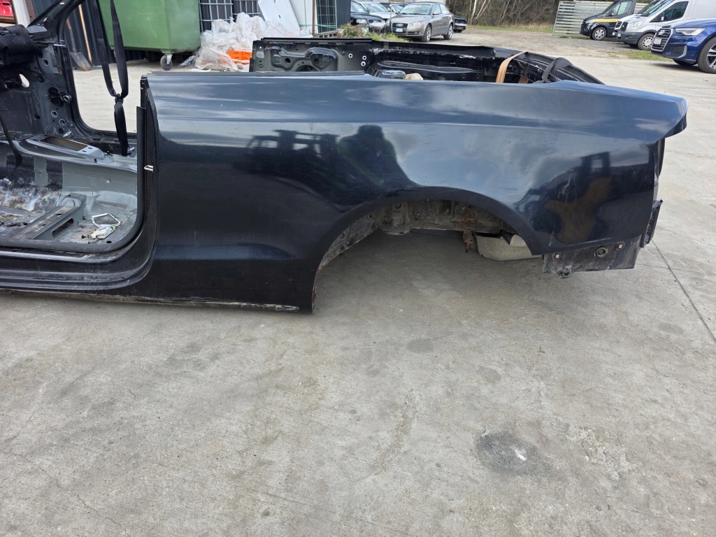 Купити Крило задні поріг четвертина ліва сторона audi a5 8t кабріолет  2008-2016 !!!