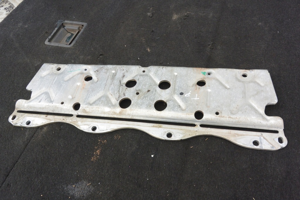 фото №4, Tesla s кронштейн защита плита подрамник перед 12-20