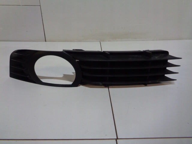 фото №11, Решётка бампера левый перед audi a8 d3 03-06 4e0807681a