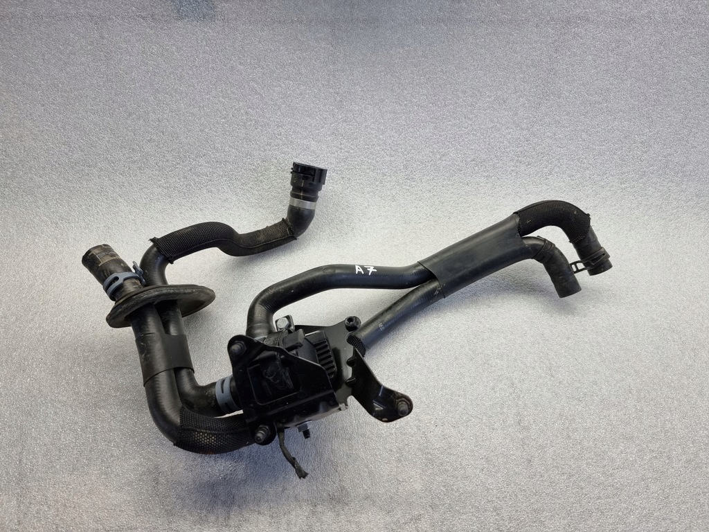 фото №2, Audi оригинальный номер 059121012a дополнительная насос водяная