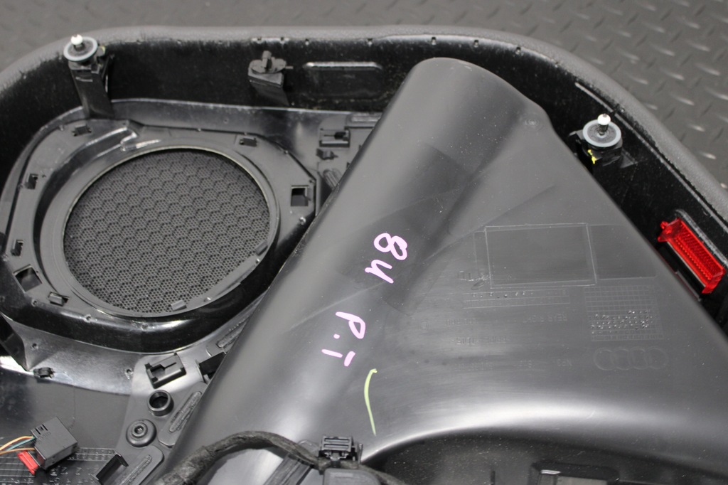 фото №5, Обивка обшивка дверь правый задняя audi q3 8u0 8u