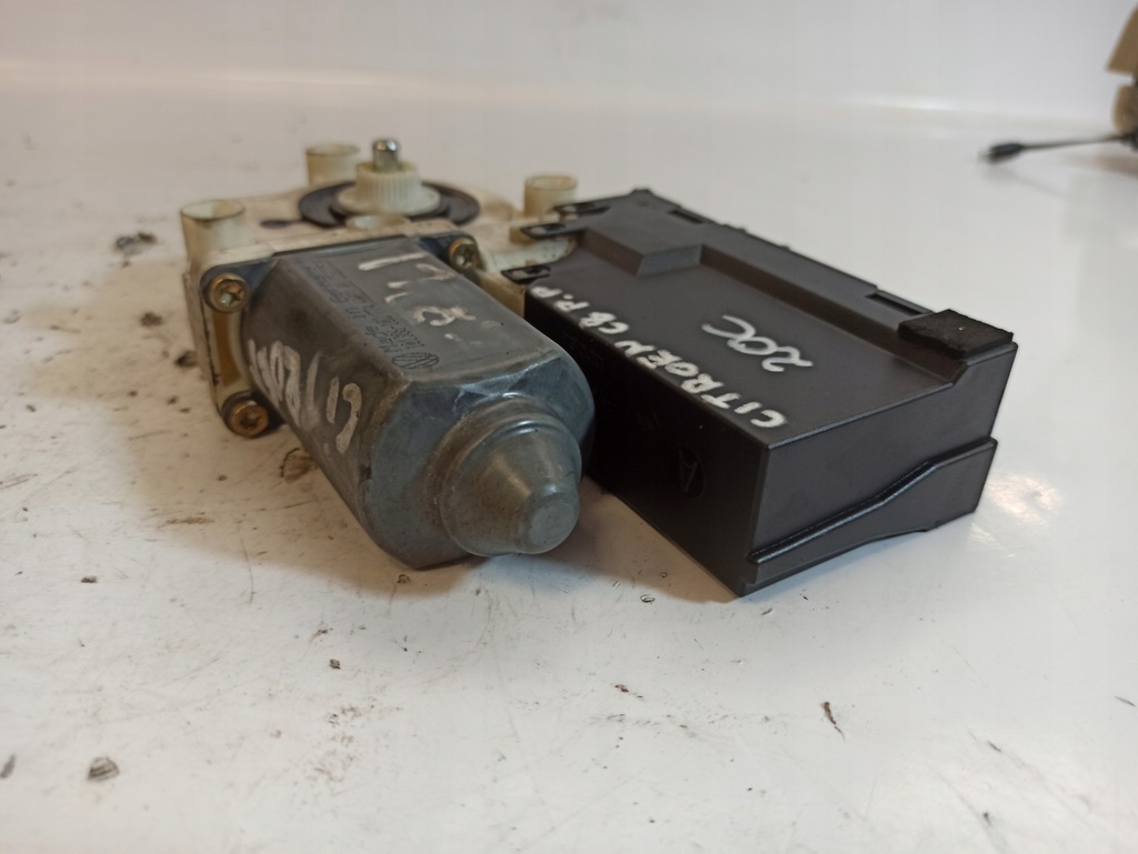 фото №8, Citroen c8 моторчик стекло правый перед 1488737080