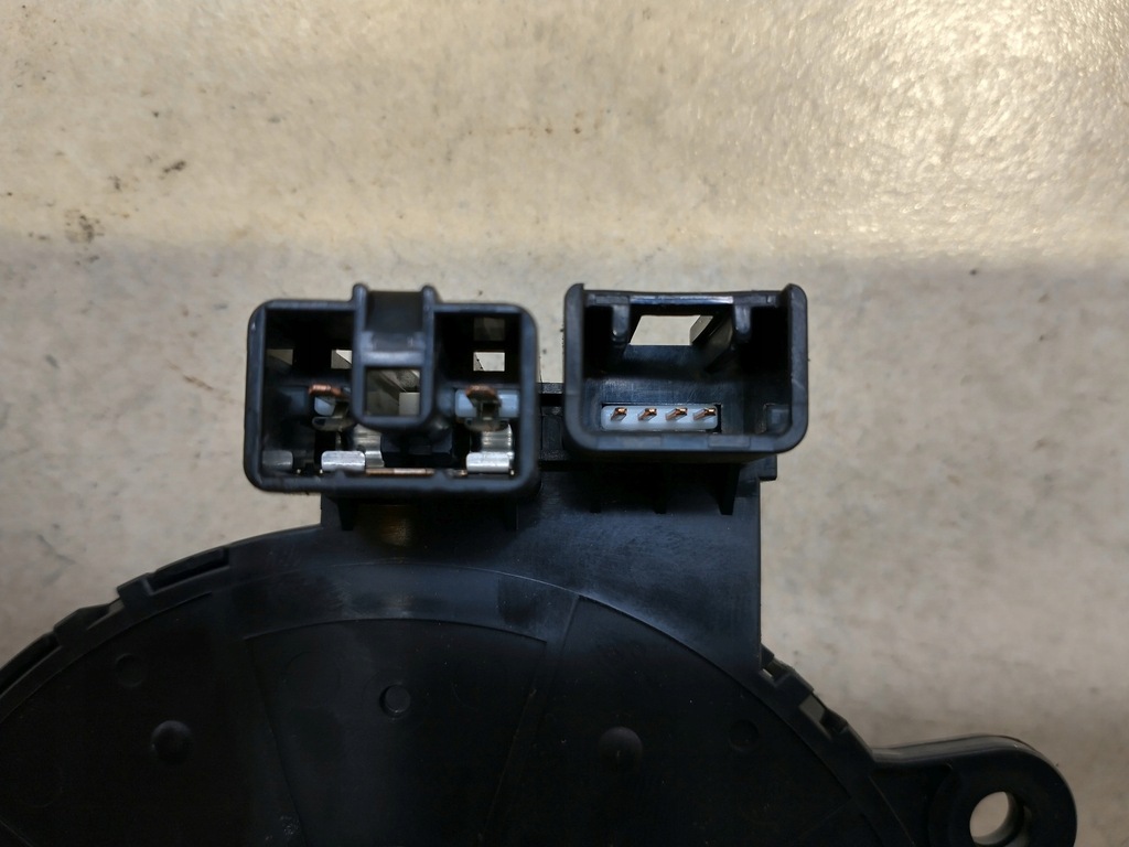 фото №3, Лента шлейф mazda 323