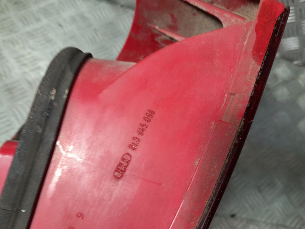 фото №6, Audi оригинальный номер 8l0945096 лампа задняя комбинированная