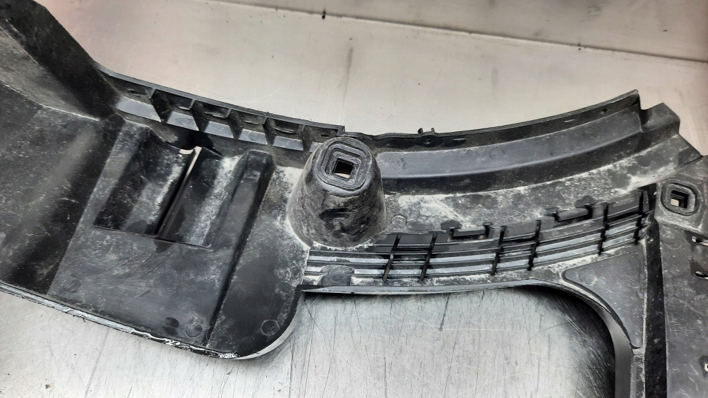 фото №6, Напрямна бампера задня задній правий 31353745 volvo xc90