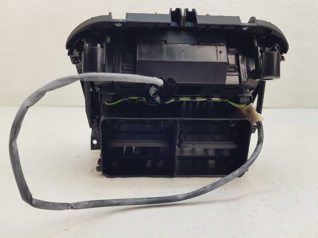 фото №4, Mercedes cls c219 решётка обдув задняя задняя oryg