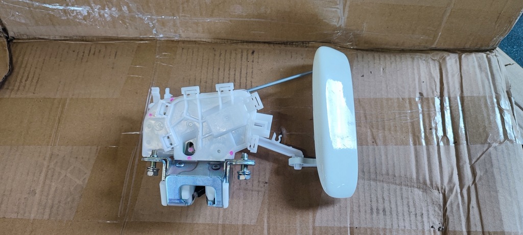 фото №1, Mitsubishi space star ii lift 15-19 замок задня кришки багажника + ручка w19