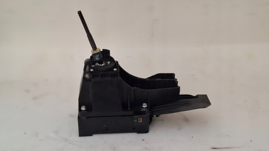 фото №1, Opel insignia a 2014 домкрат перемикання передач 55598025