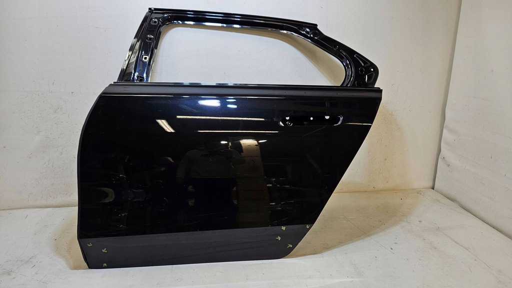 фото №1, Дверь задняя задние левая bmw 7 g70 оригинал